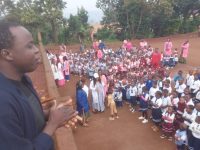Accueil de François HAYATA secrétaire Adjoint ASOMOCAM  à BAFOUSSAM